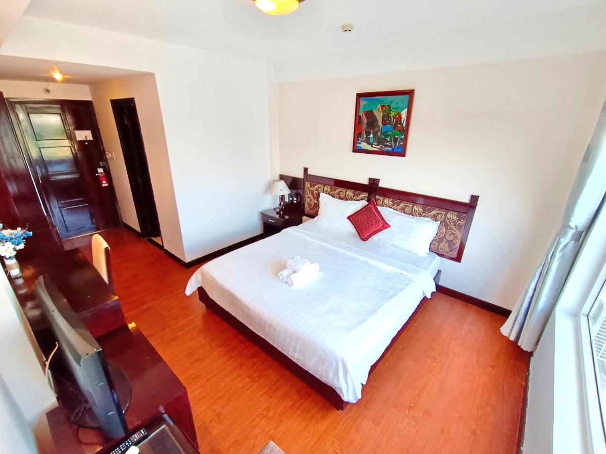 Viet Nam Hotel Hue Esterno foto
