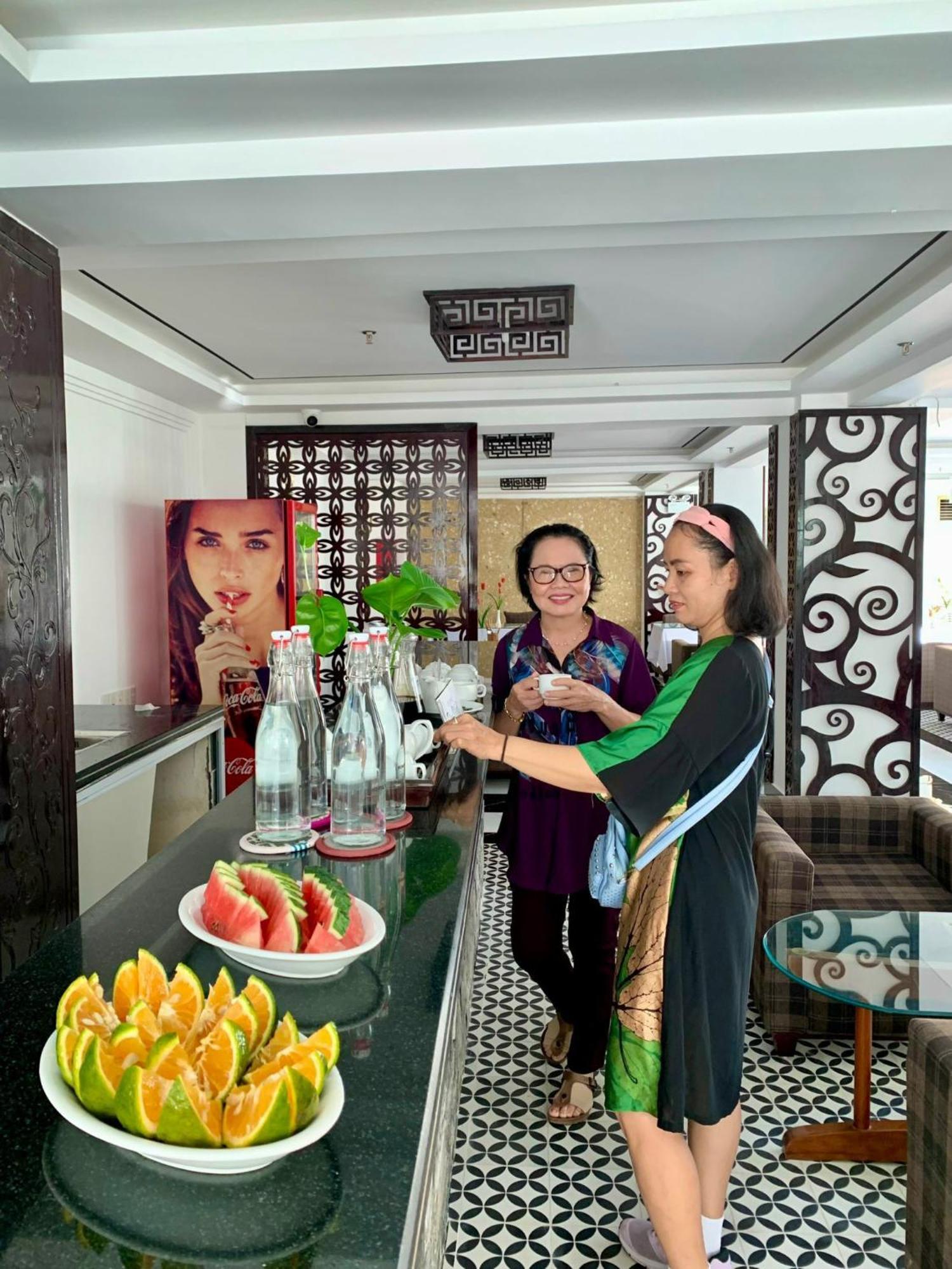 Viet Nam Hotel Hue Esterno foto